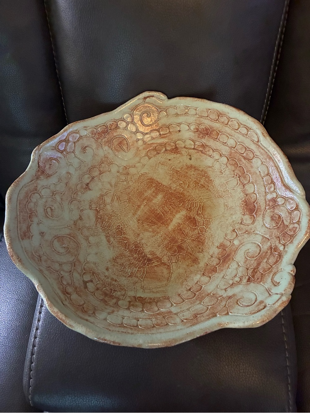 Handcrafted Decorative Mexican Ceramic  Pottery Bowl w/Terracotta Spiral Feet